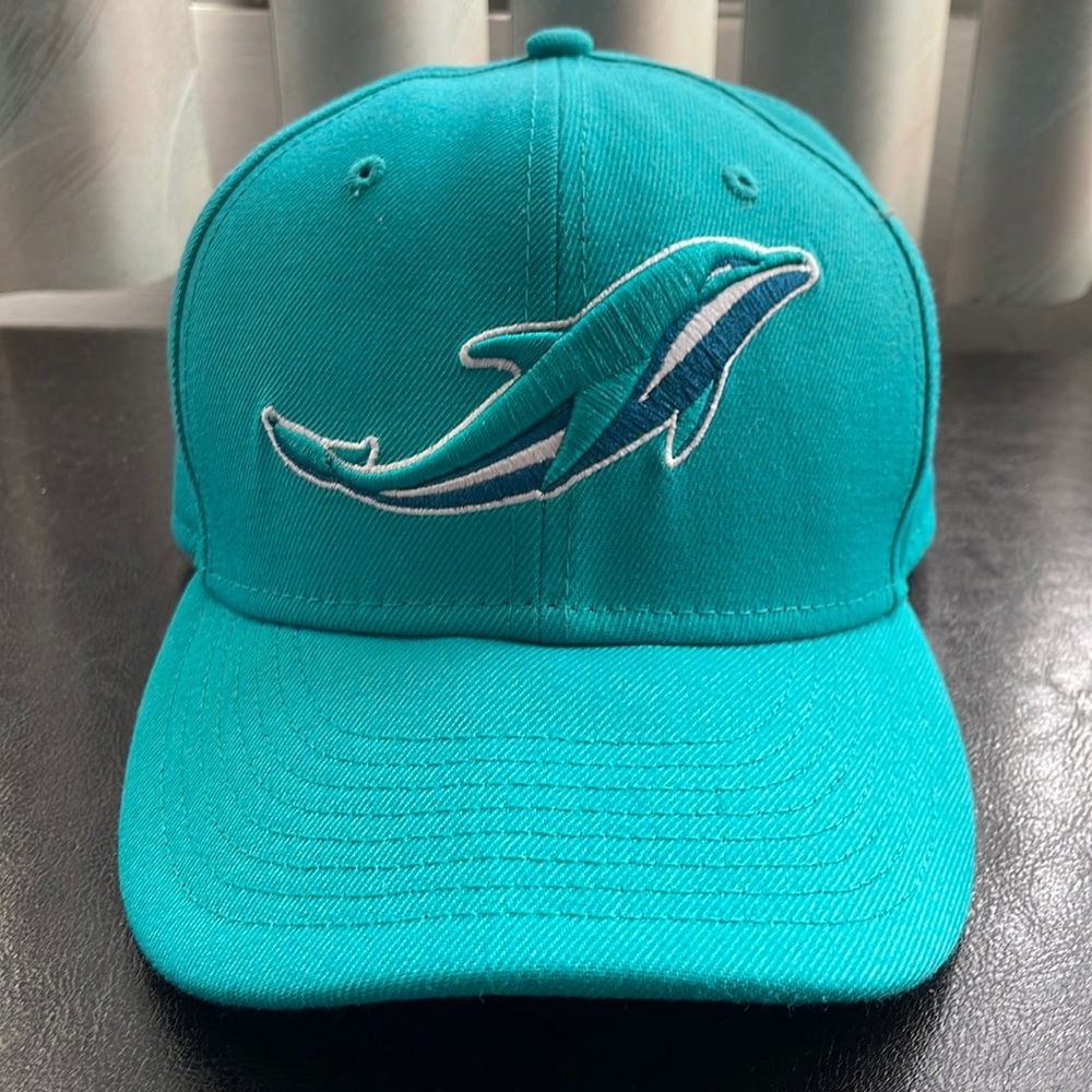 New Era 59fifty Miami Dolphins hat.